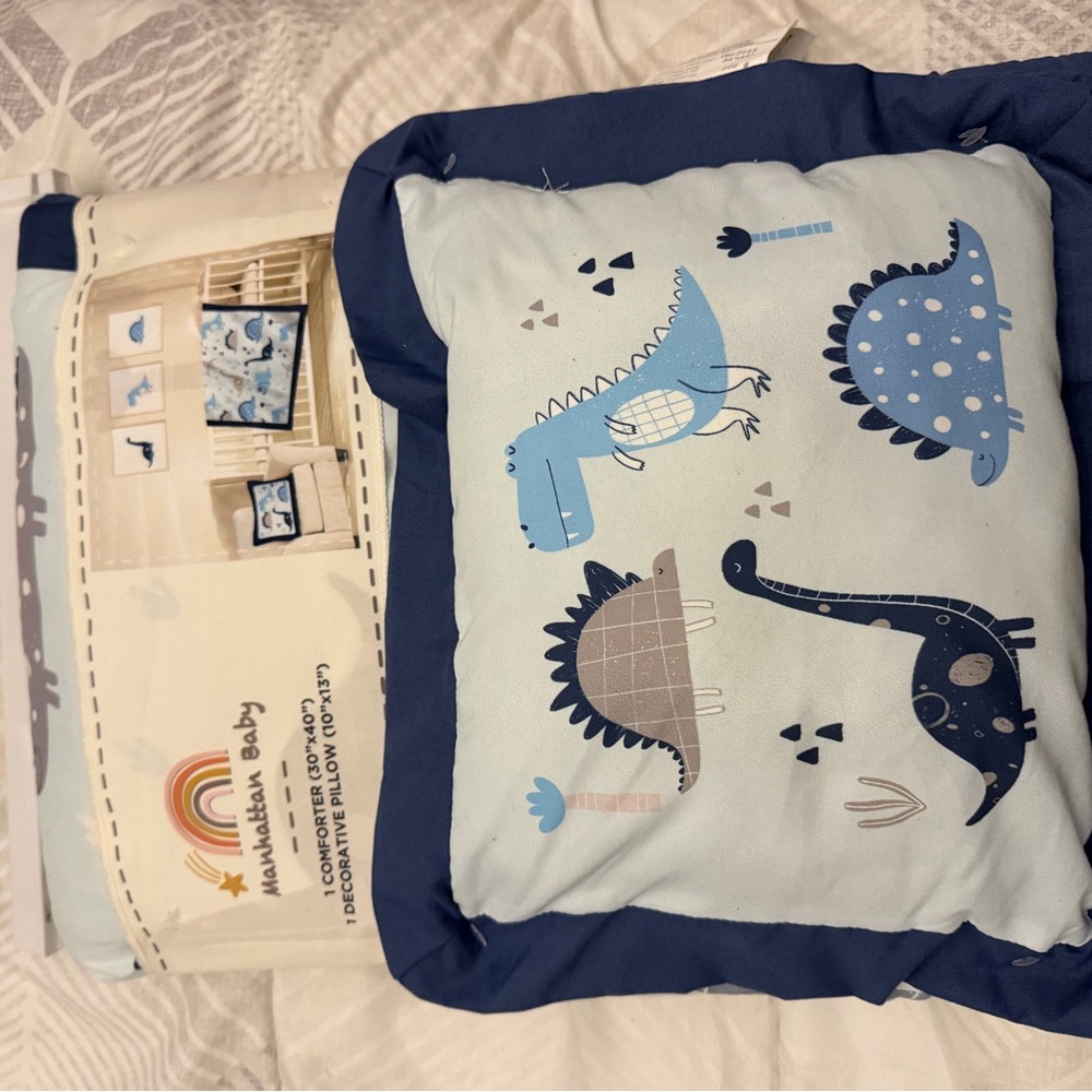 Dinosaur-Themed Crib bedding